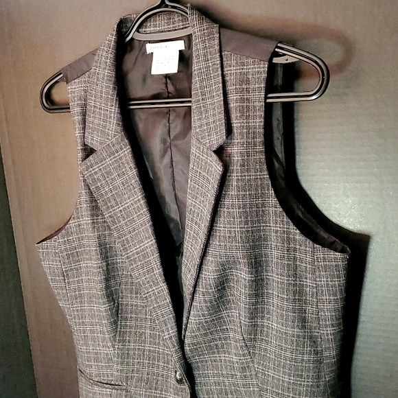 Van Heusen Studio Stretch Brown Plaid Ladies Vest - Medium - Picture 3 of 14